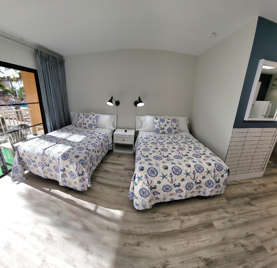 Satellite Motel St. Pete Beach Eksteriør billede